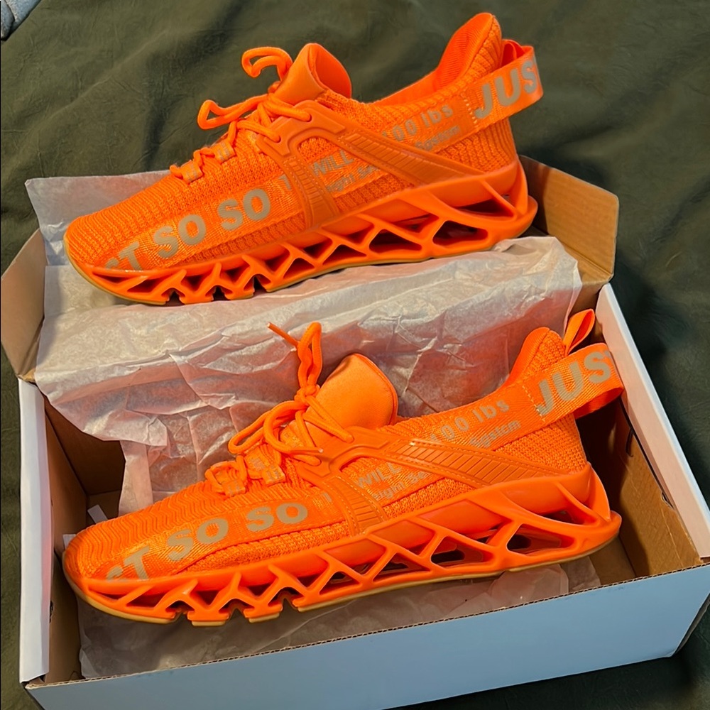 Women’s JUST SO SO Shoes